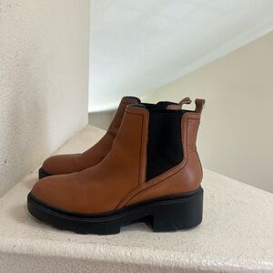 MARC FISHER Women’s Size 9‎ Brown Leather WADE ANKLE Chunky BOOTS Booties